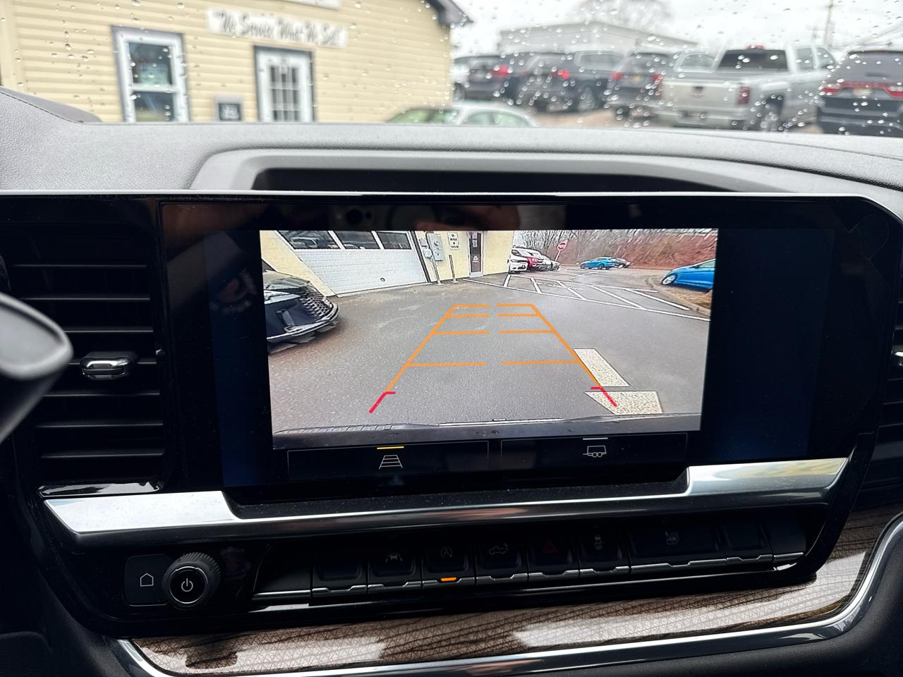 Chevrolet Silverado 1500 LT Crew Cab 4WD 2023