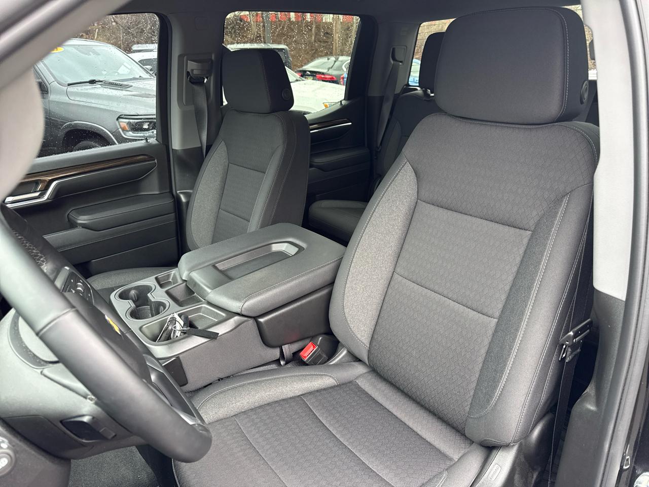 Chevrolet Silverado 1500 LT Crew Cab 4WD 2023