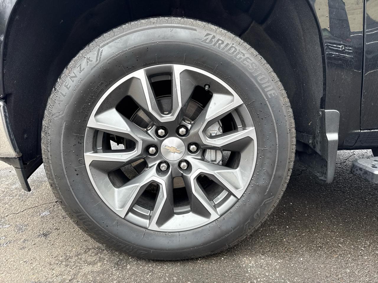 Chevrolet Silverado 1500 LT Crew Cab 4WD 2023