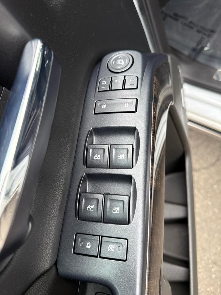 GMC Sierra 1500 Denali Crew Cab Long Box 4WD 2016