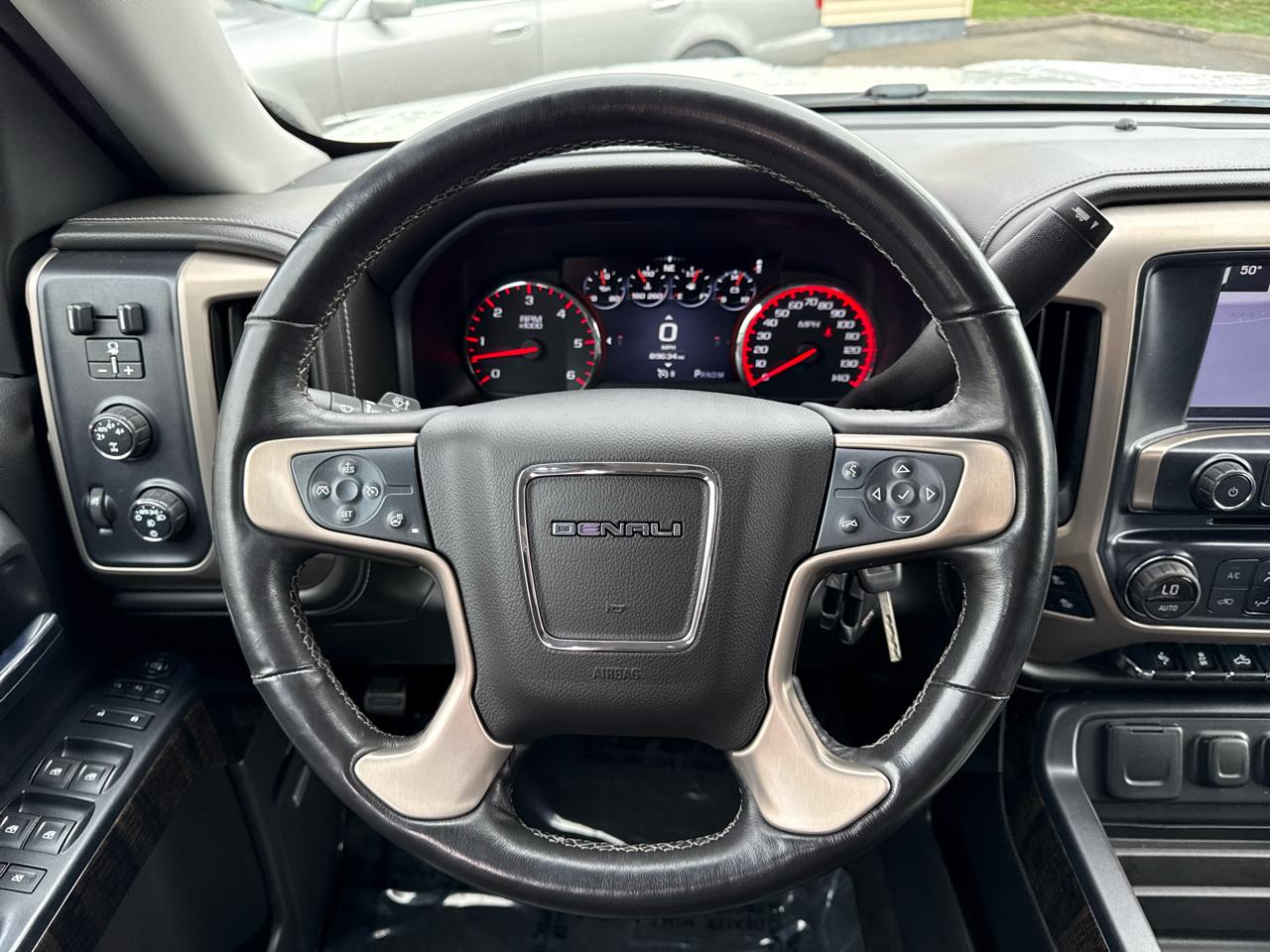 GMC Sierra 1500 Denali Crew Cab Long Box 4WD 2016