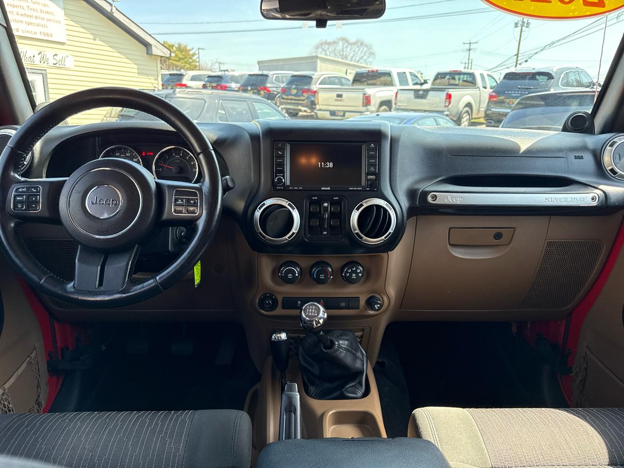 Jeep Wrangler Unlimited Sahara 4WD 2011