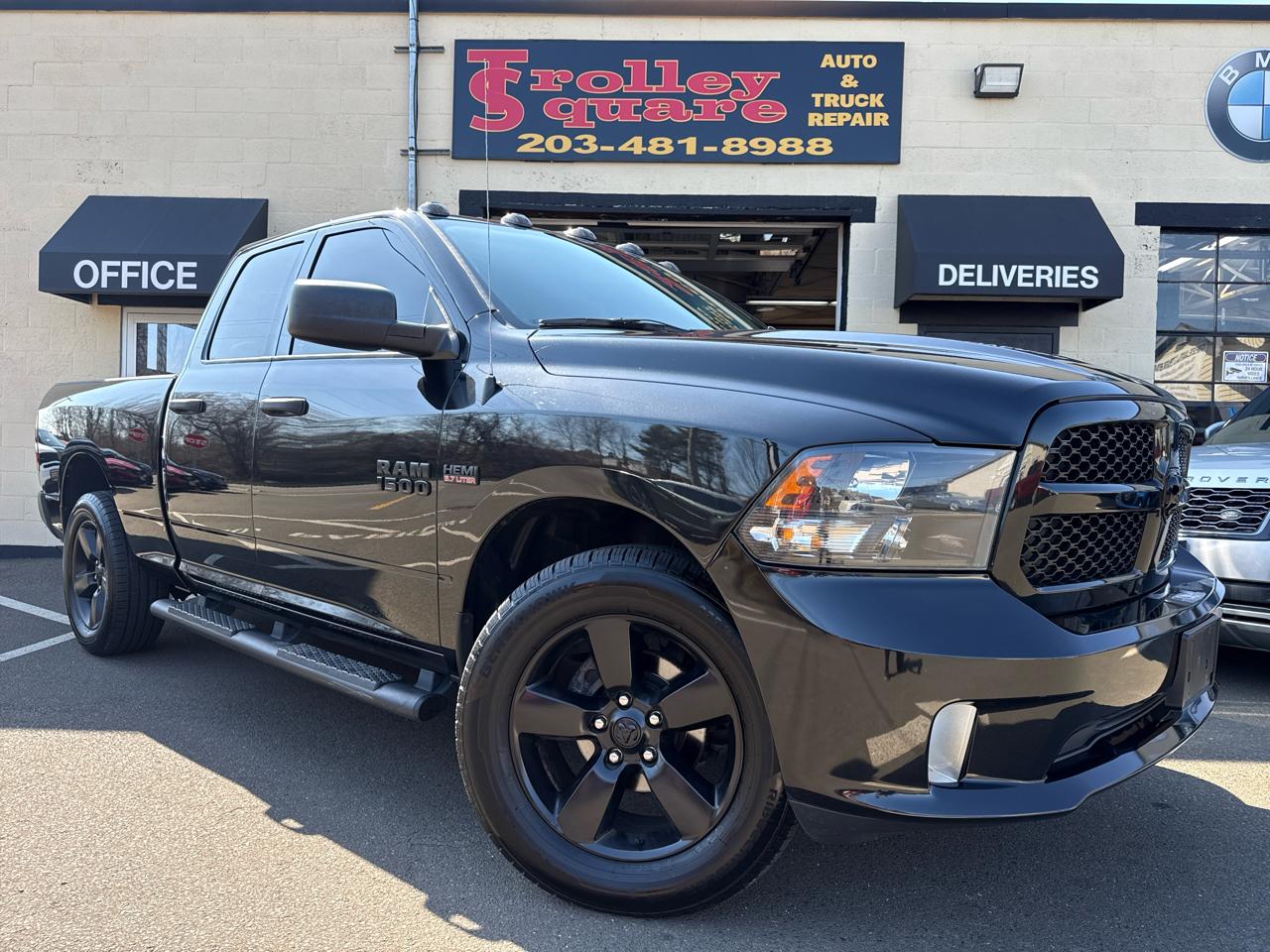 RAM 1500 Tradesman Quad Cab 4WD 2016