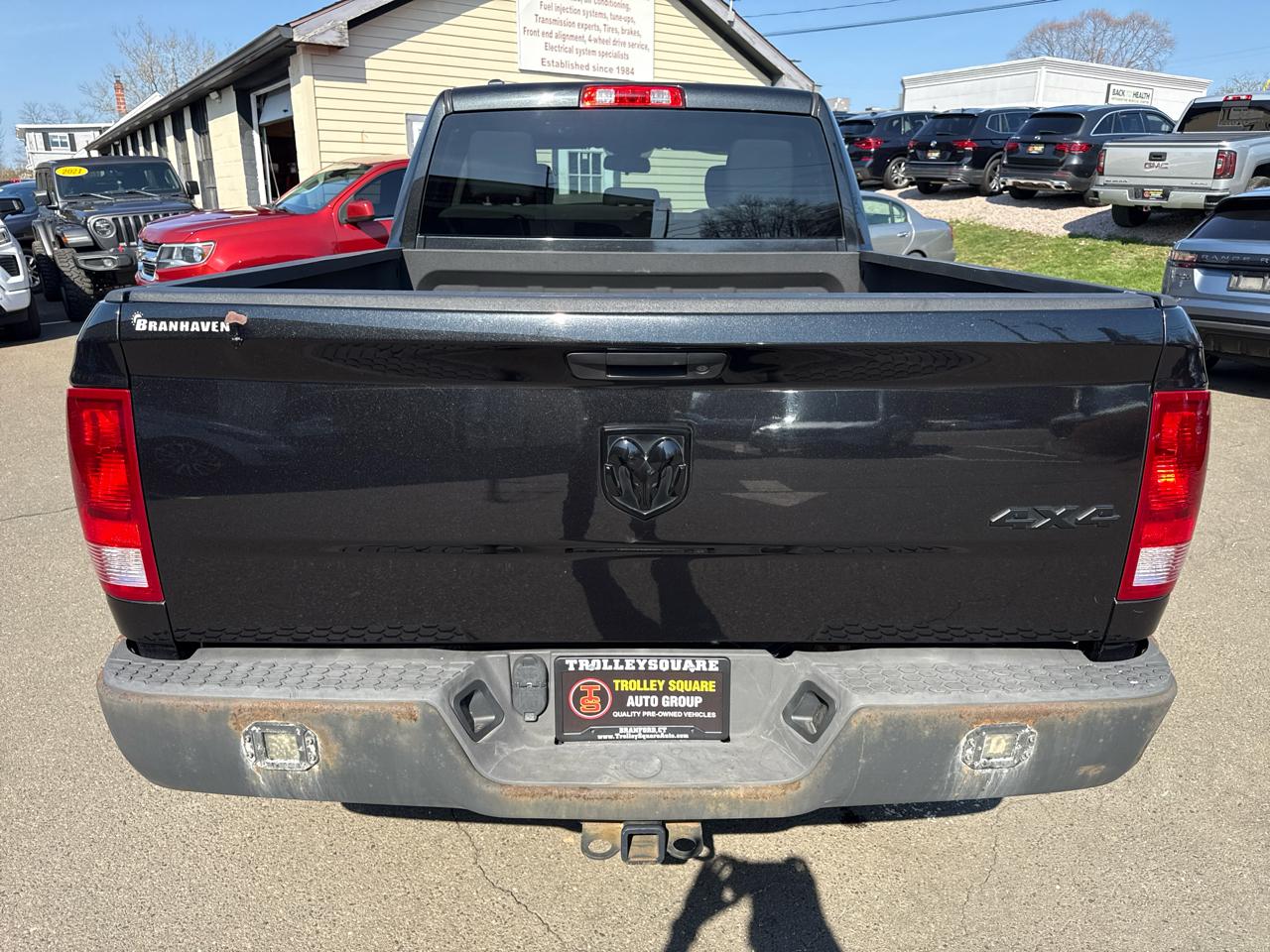 RAM 1500 Tradesman Quad Cab 4WD 2016