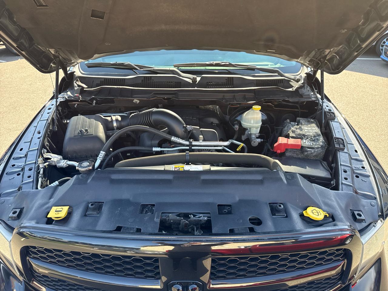 RAM 1500 Tradesman Quad Cab 4WD 2016