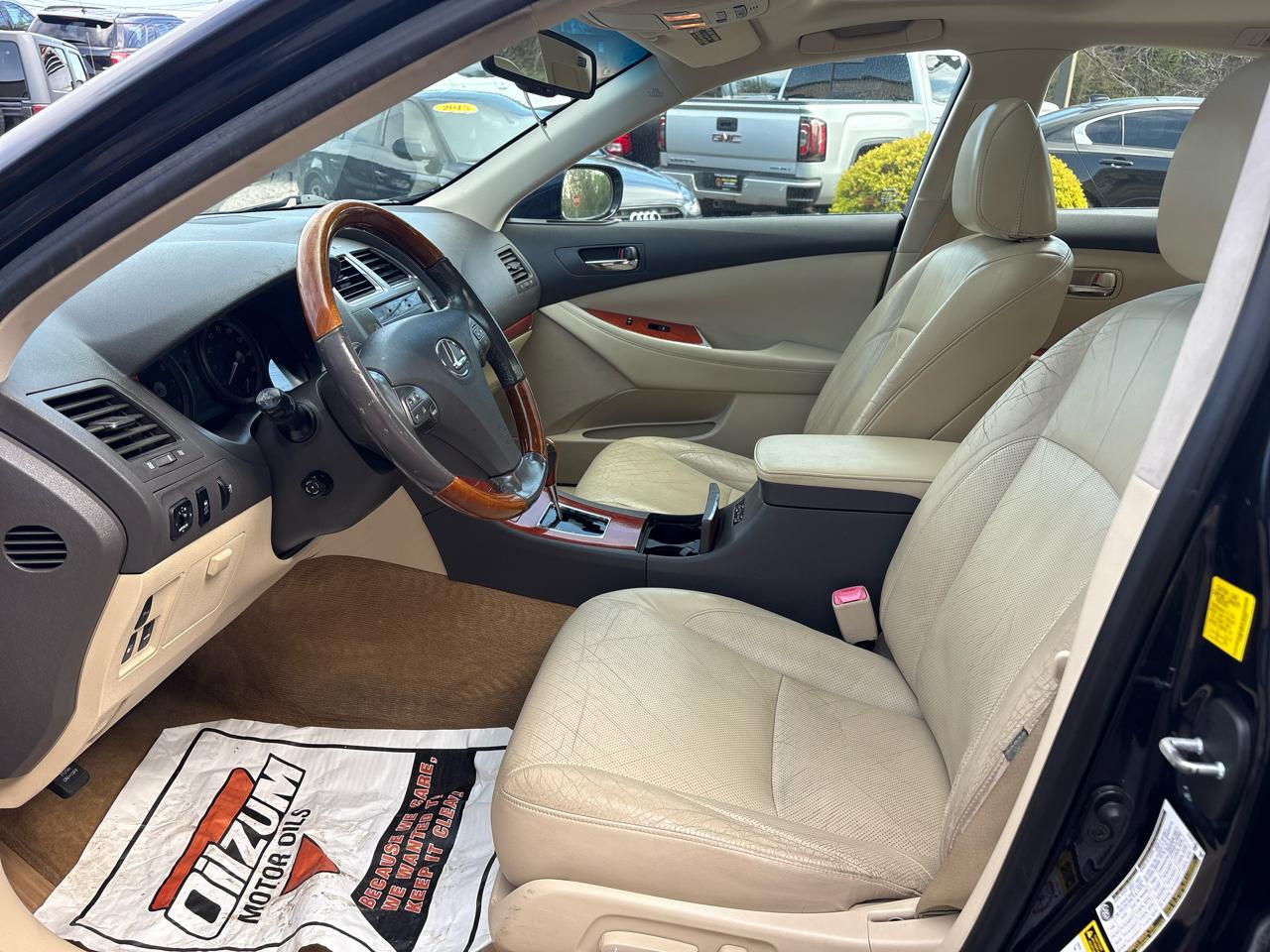 Lexus ES 350 Sedan 2010