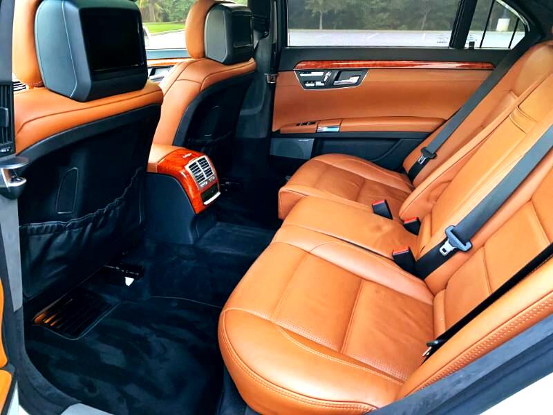 Mercedes-Benz S-Class S63 AMG 2012 Mercedes-Benz S-Class S63 AMG 2012