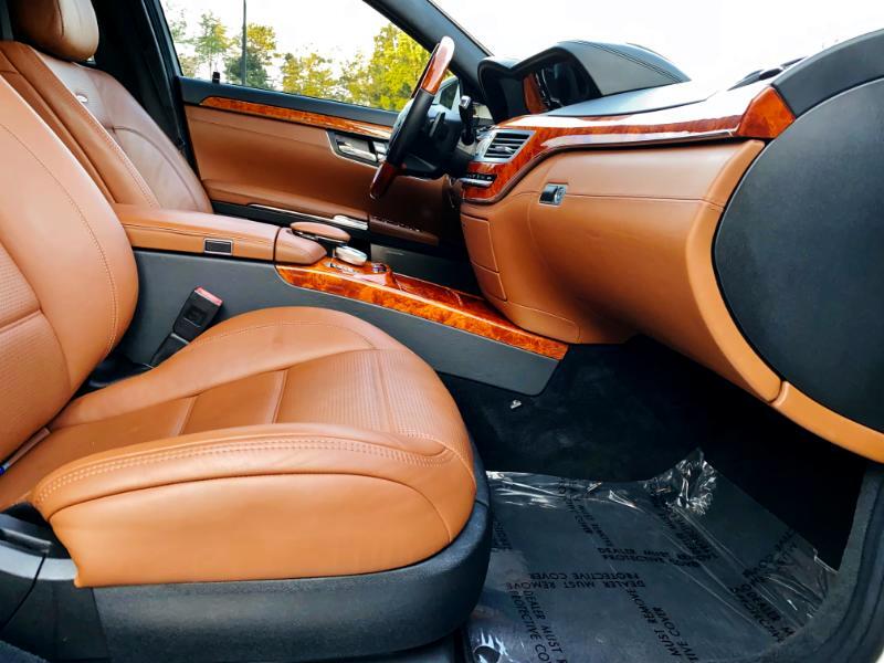 Mercedes-Benz S-Class S63 AMG 2012 Mercedes-Benz S-Class S63 AMG 2012