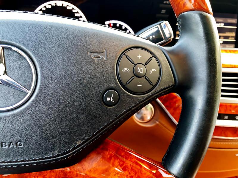 Mercedes-Benz S-Class S63 AMG 2012 Mercedes-Benz S-Class S63 AMG 2012