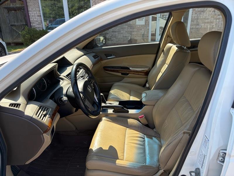 Honda Accord EX-L Sedan AT 2010