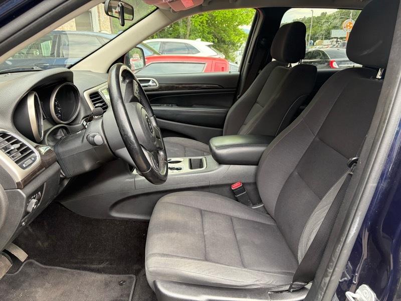Jeep Grand Cherokee Laredo 4WD 2012