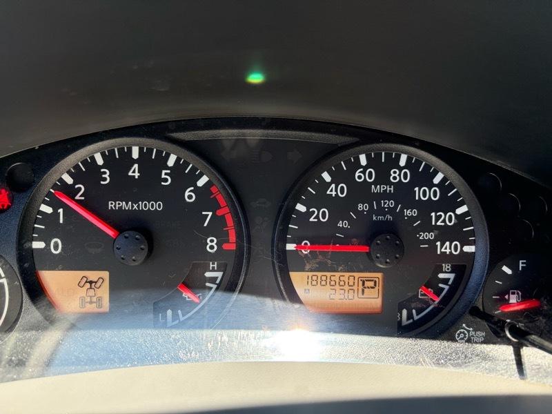 Nissan Frontier SL Crew Cab 4WD 2013