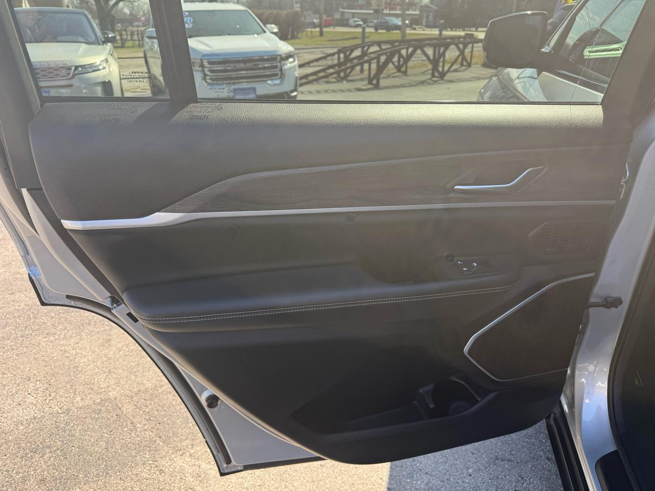 Jeep Grand Cherokee L Limited 4WD 2022