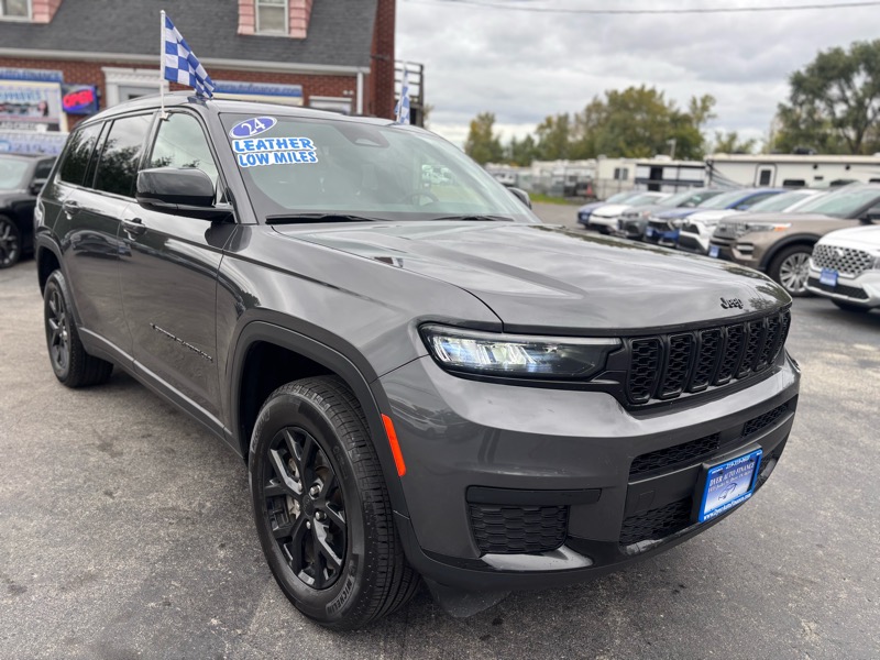 Jeep Grand Cherokee L Altitude 4D SUV 4WD 2024