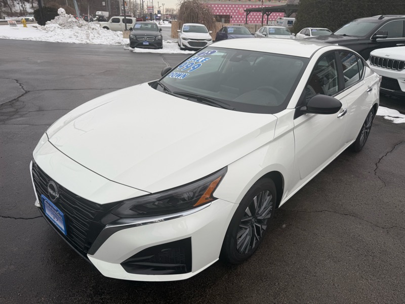 Nissan Altima 2.5 SV 2025