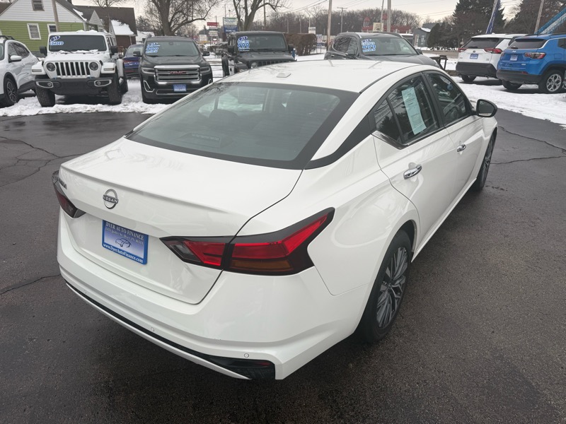 Nissan Altima 2.5 SV 2025