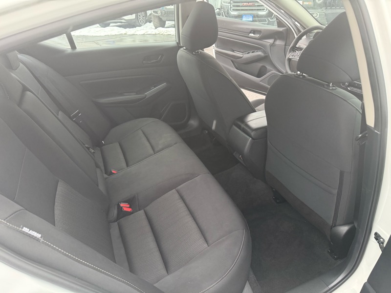 Nissan Altima 2.5 SV 2025