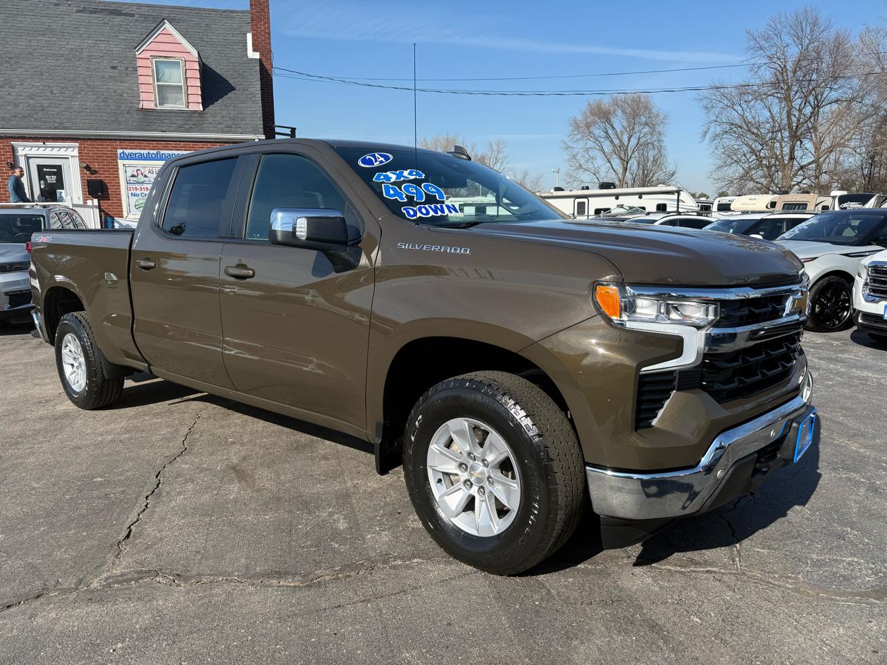 Chevrolet Silverado 1500 LT Crew Cab 4WD 2024