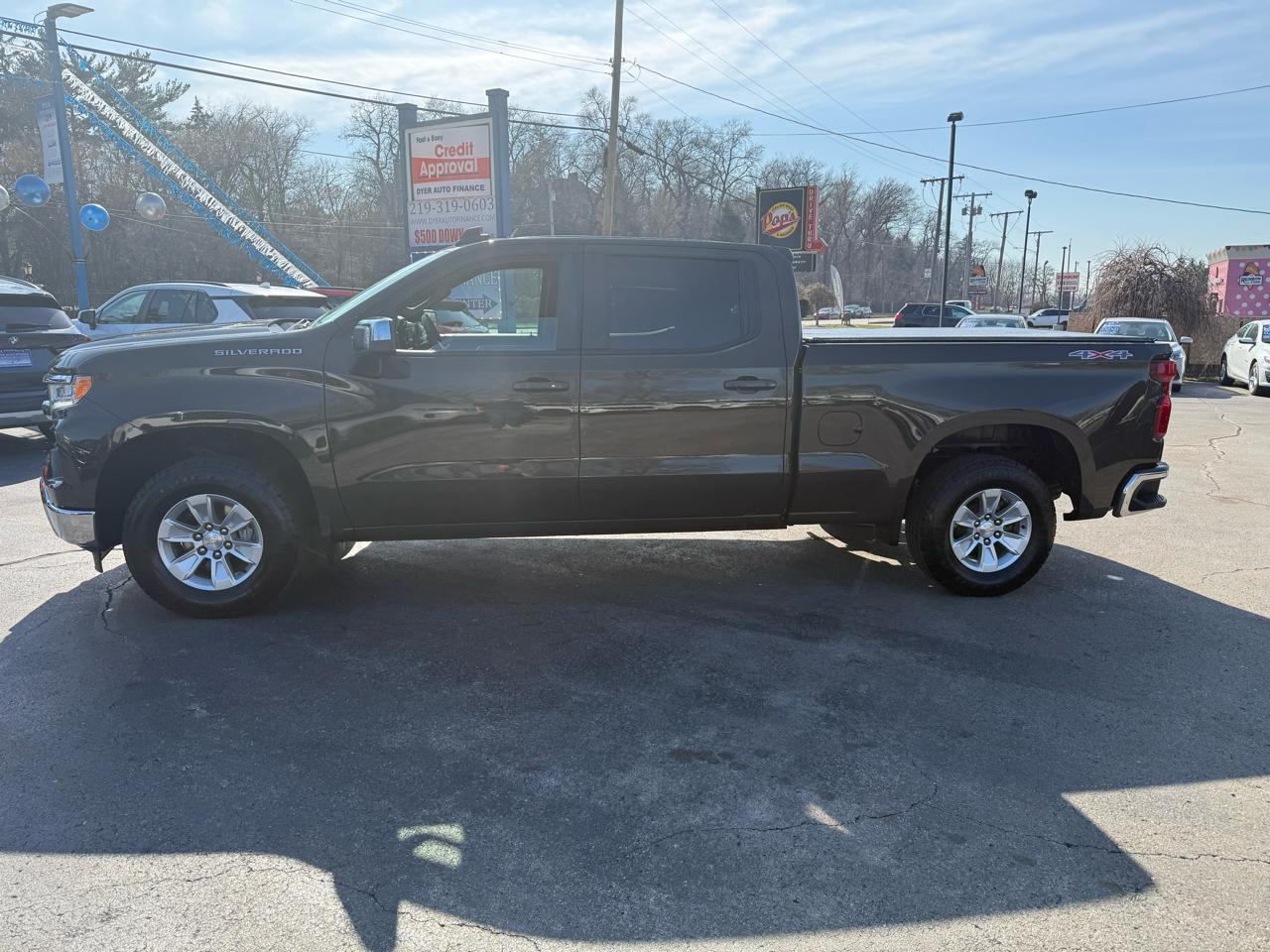 Chevrolet Silverado 1500 LT Crew Cab 4WD 2024