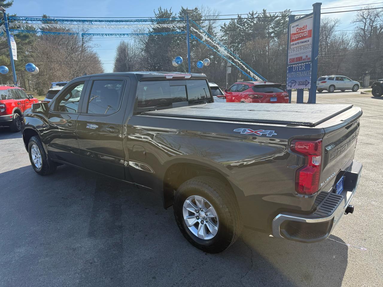 Chevrolet Silverado 1500 LT Crew Cab 4WD 2024