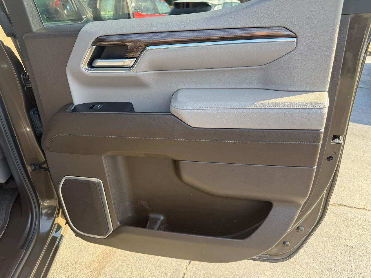 Chevrolet Silverado 1500 LT Crew Cab 4WD 2024