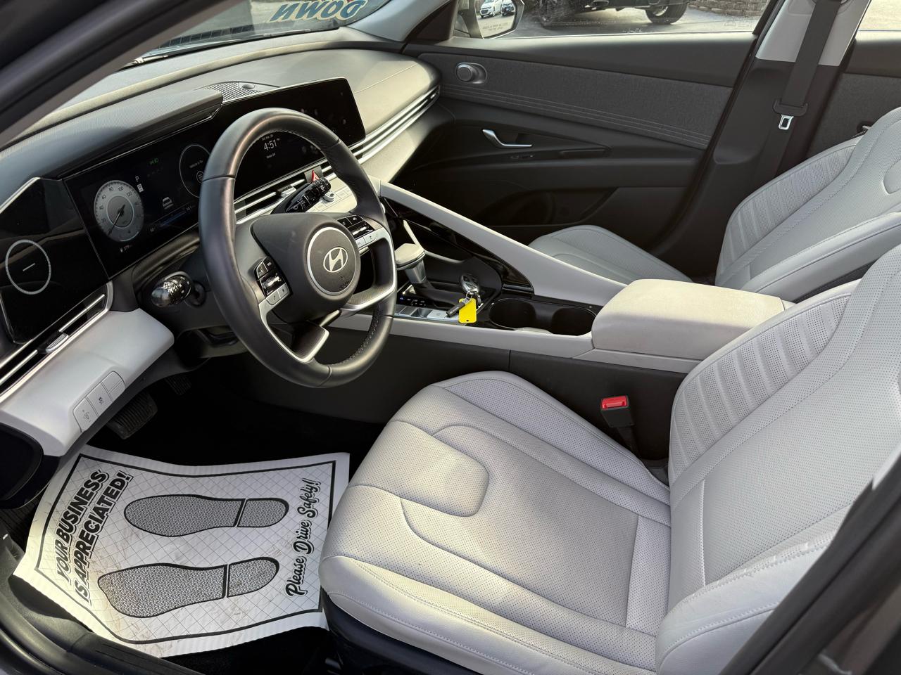 Hyundai Elantra Limited 2025