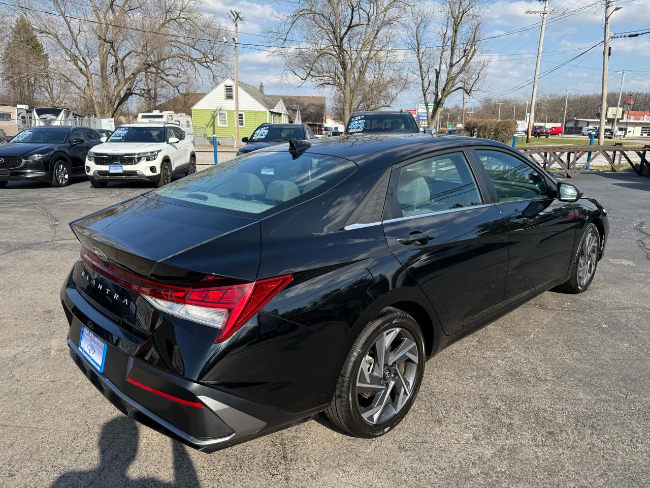 Hyundai Elantra SEL Convenience 2025