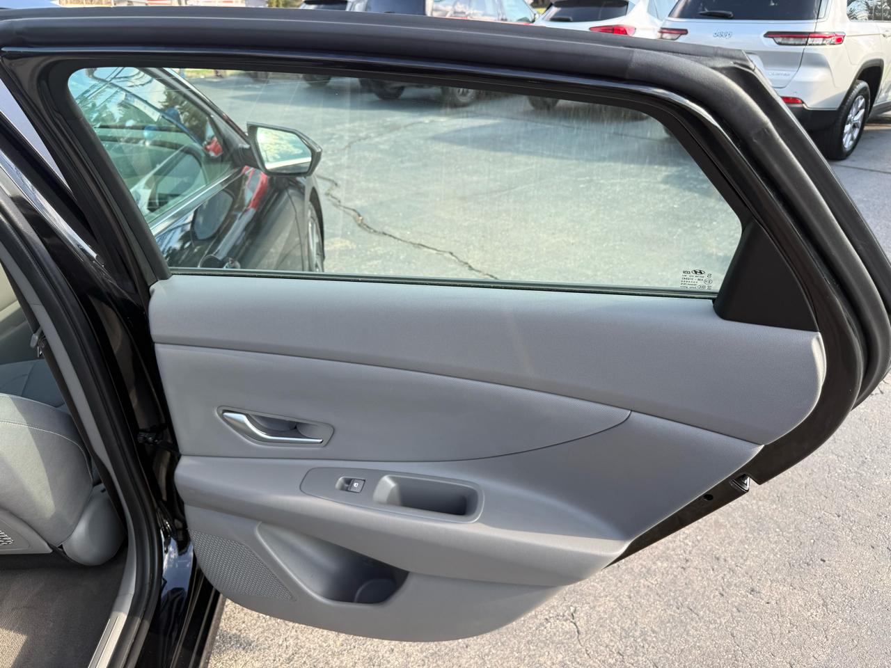 Hyundai Elantra SEL Convenience 2025