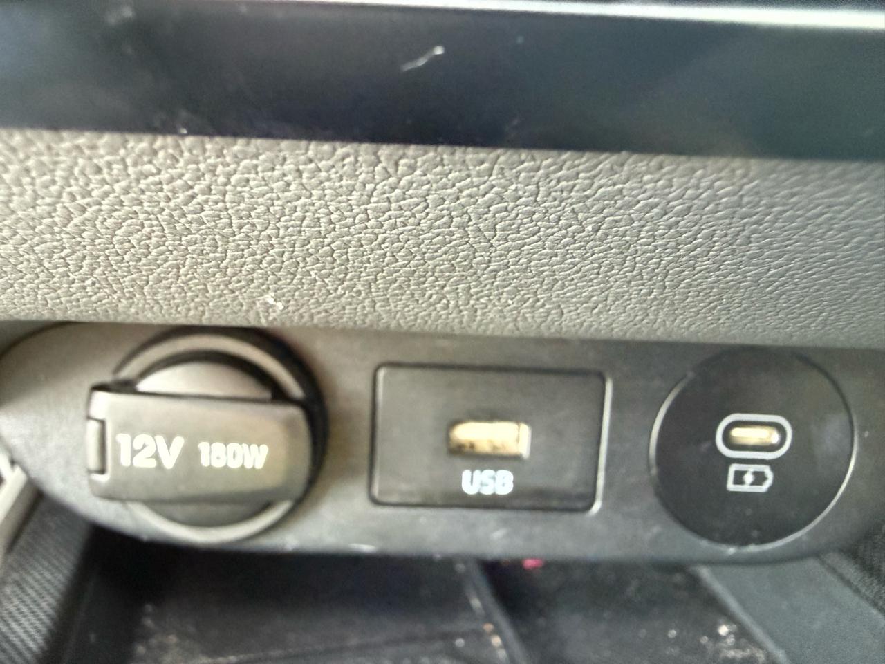 Hyundai Elantra SEL Convenience 2025