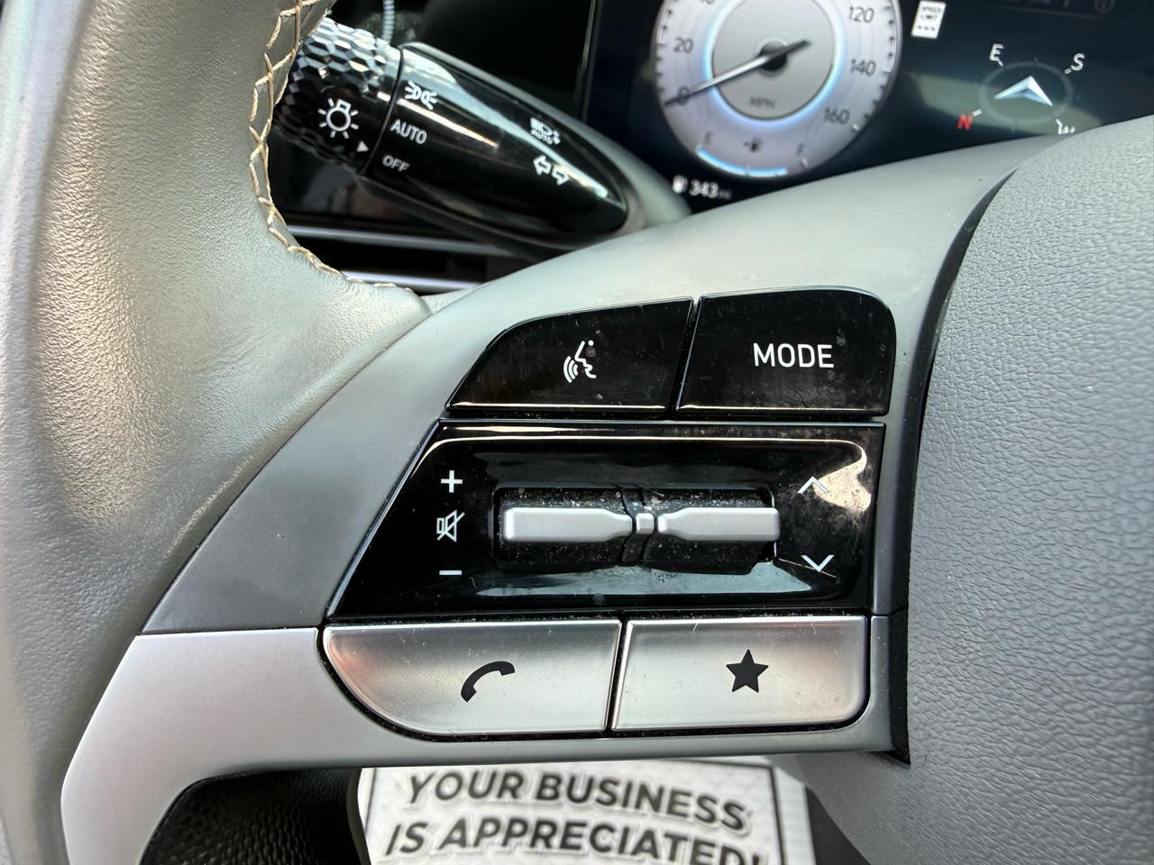 Hyundai Elantra SEL Convenience 2025