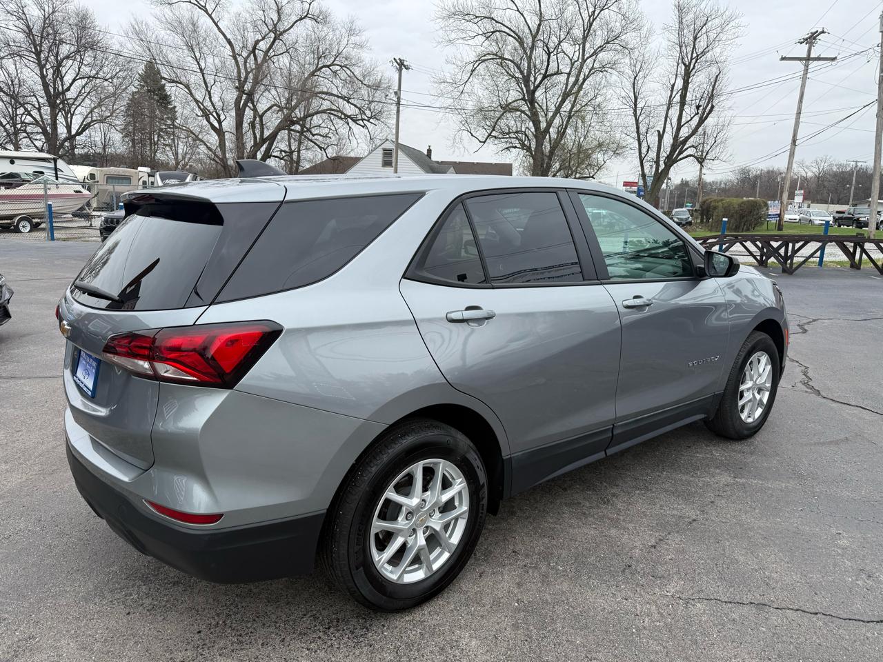 Chevrolet Equinox LS 2WD 2024