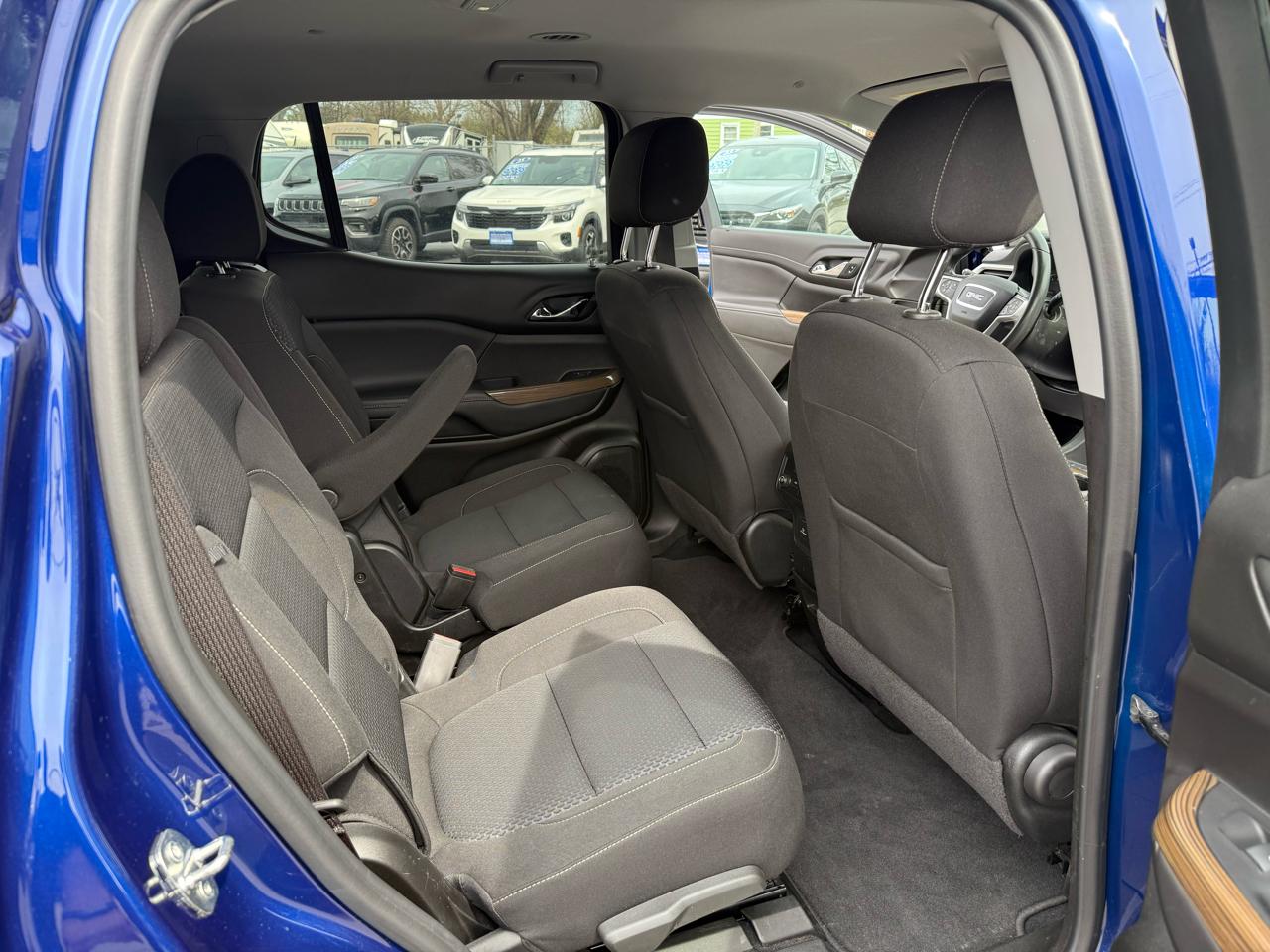 GMC Acadia SLE 2023