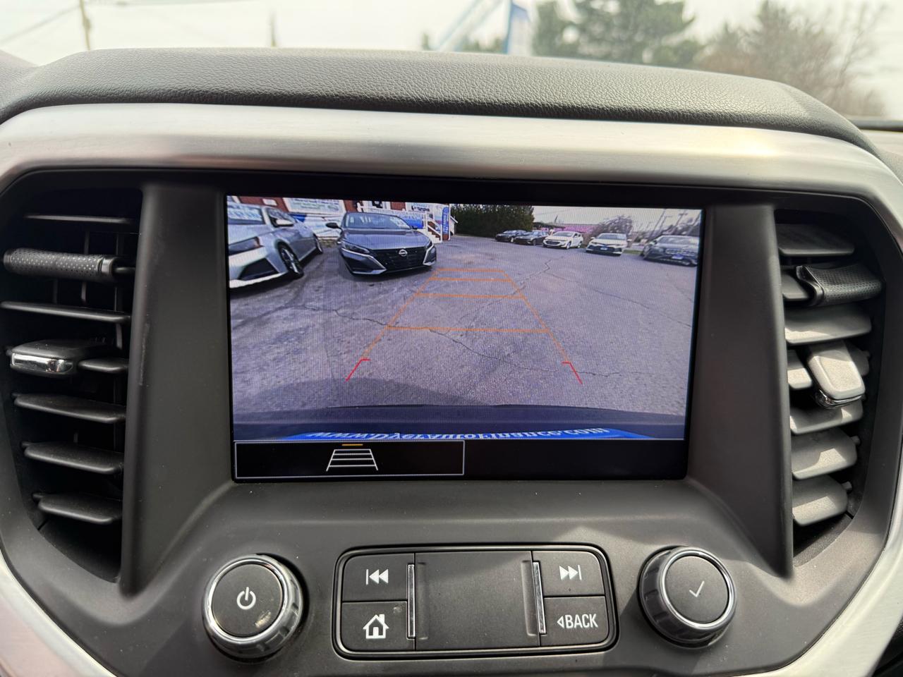 GMC Acadia SLE 2023