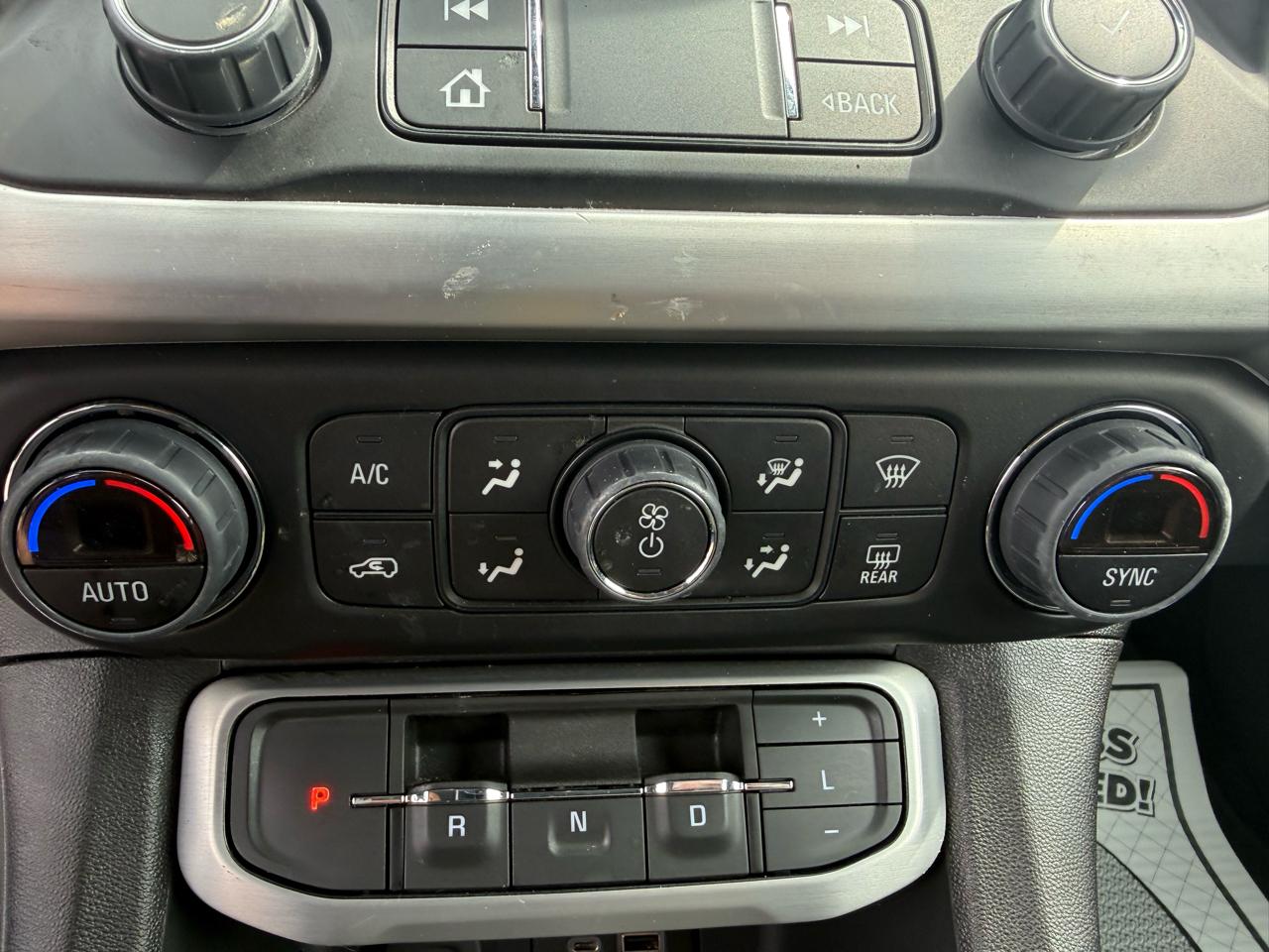 GMC Acadia SLE 2023