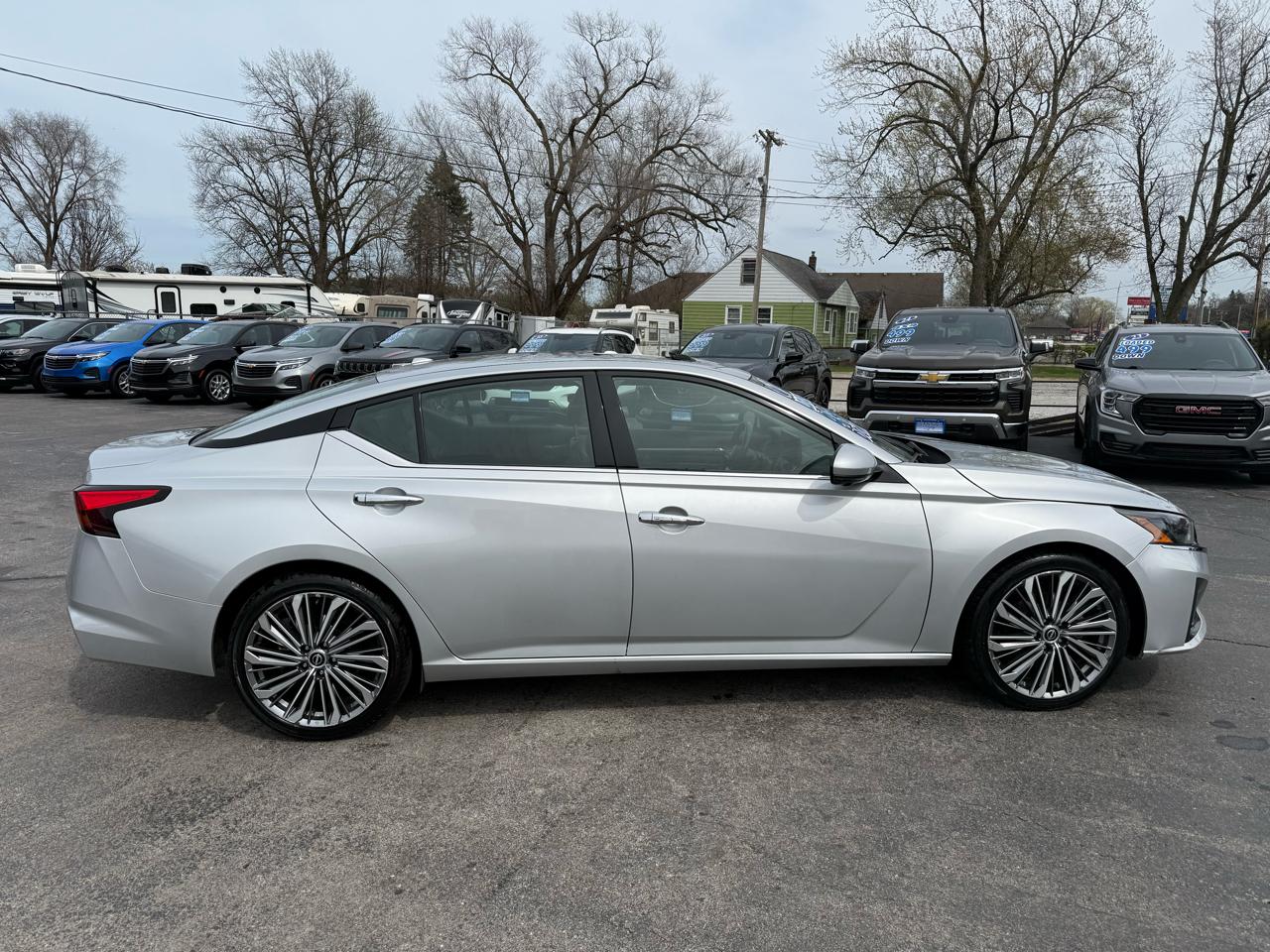 Nissan Altima 2.5 SL 2023