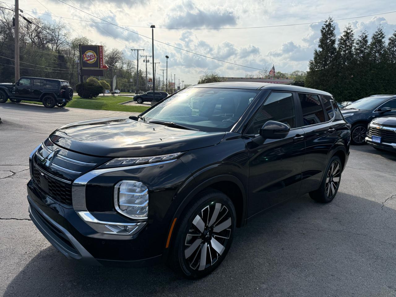 Mitsubishi Outlander SE 2WD 2025