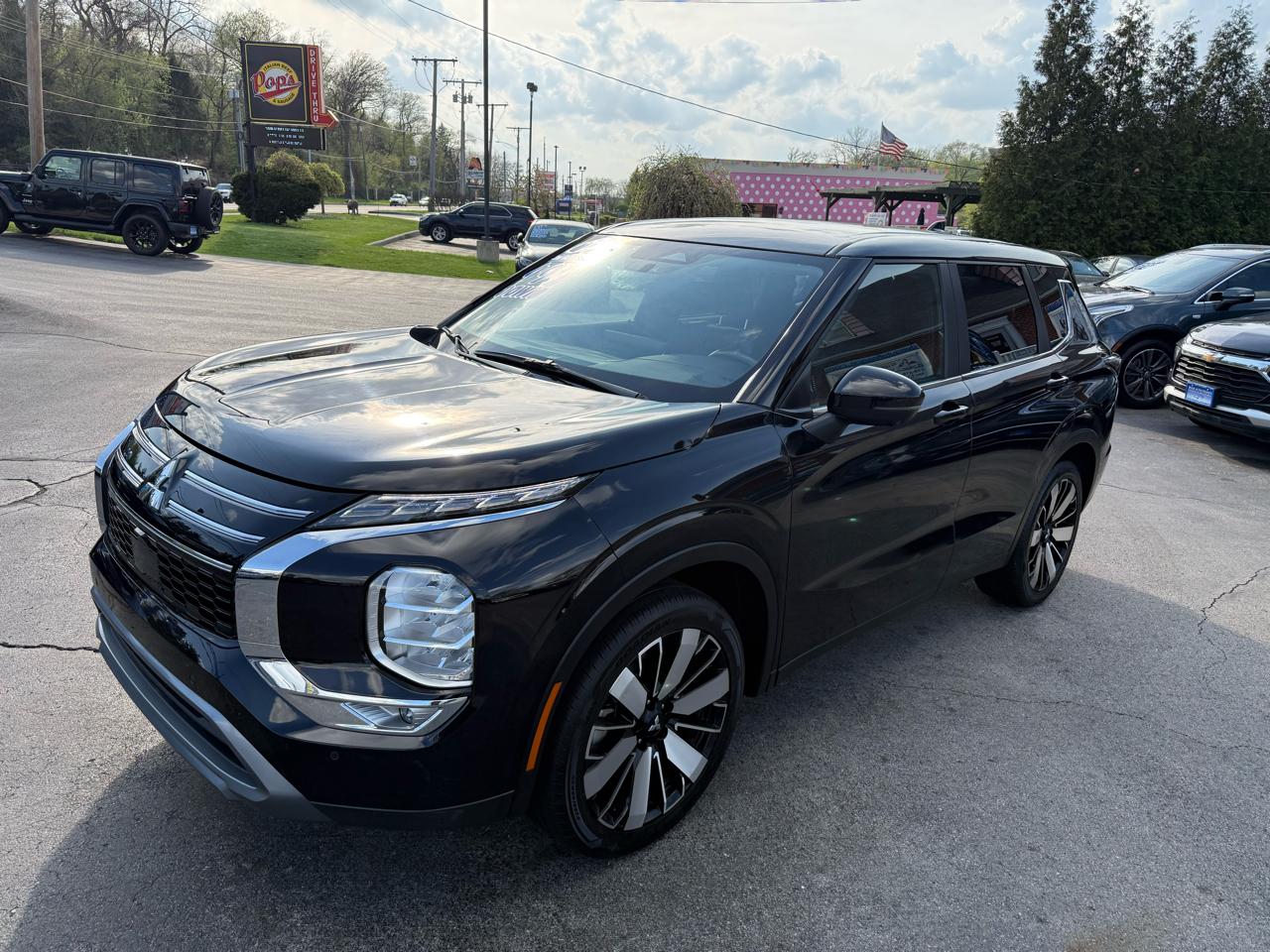 Mitsubishi Outlander SE 2WD 2025