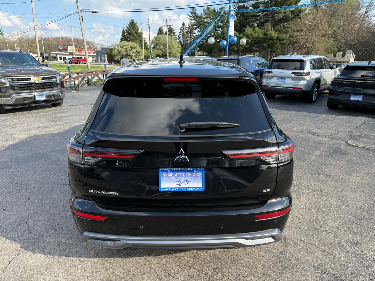 Mitsubishi Outlander SE 2WD 2025