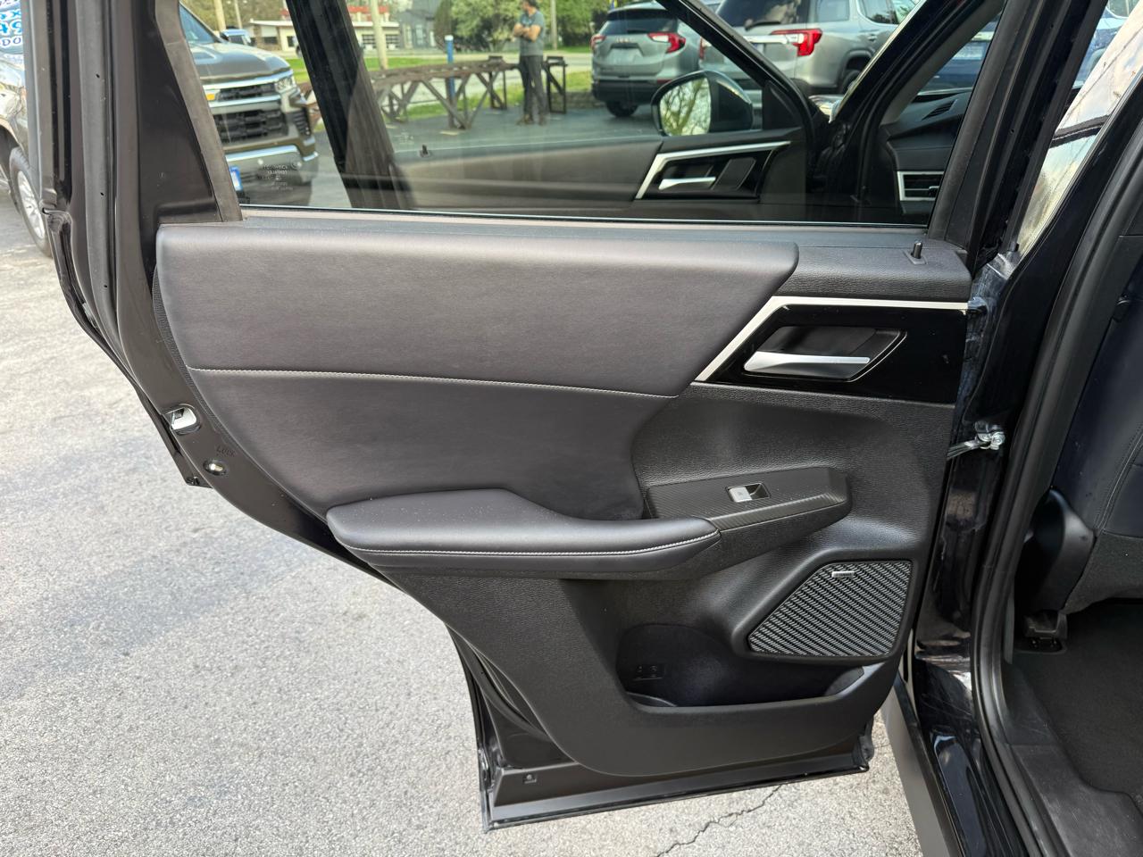 Mitsubishi Outlander SE 2WD 2025