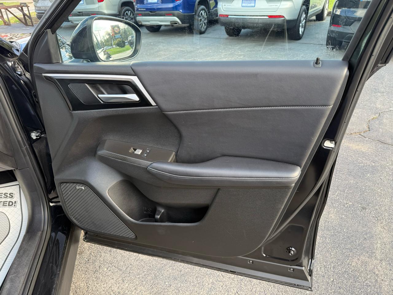 Mitsubishi Outlander SE 2WD 2025