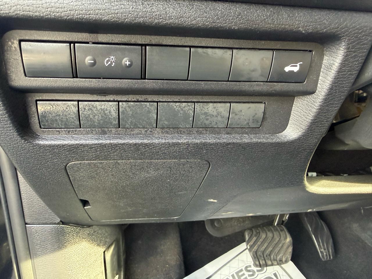 Mitsubishi Outlander SE 2WD 2025