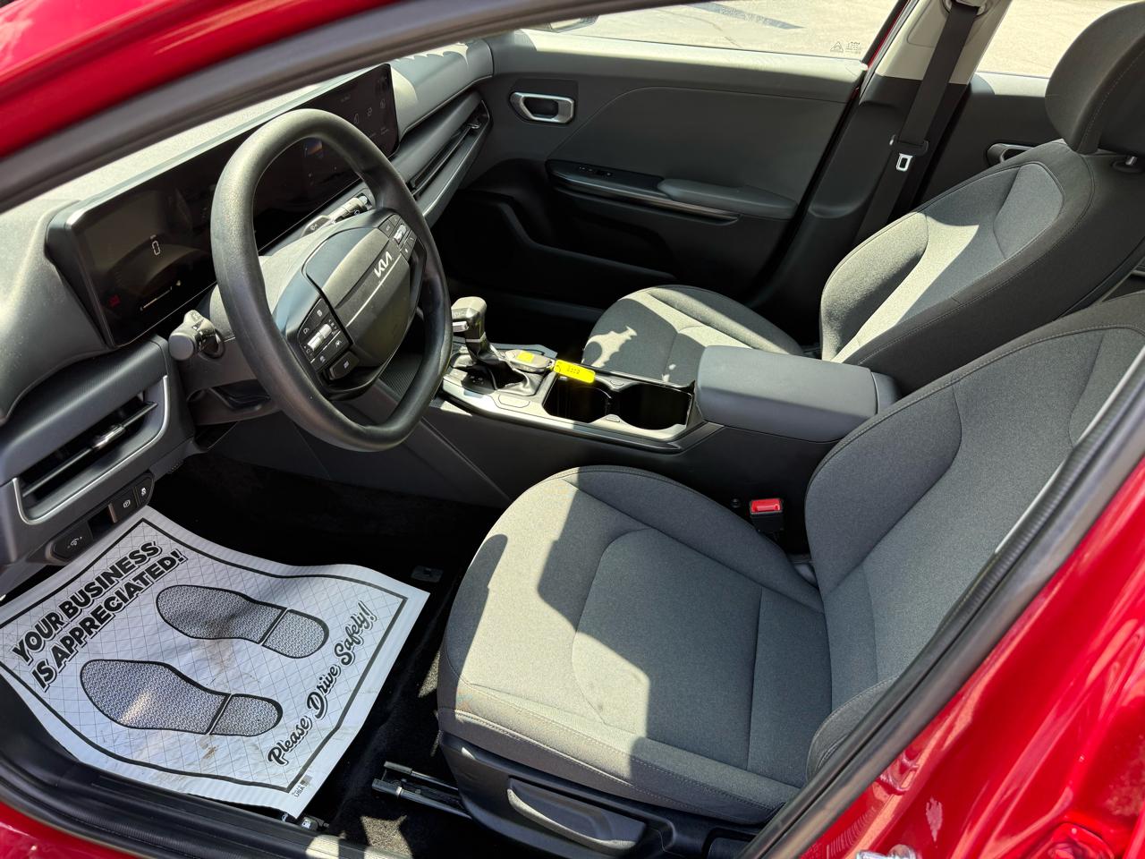Kia K4 LX 2025