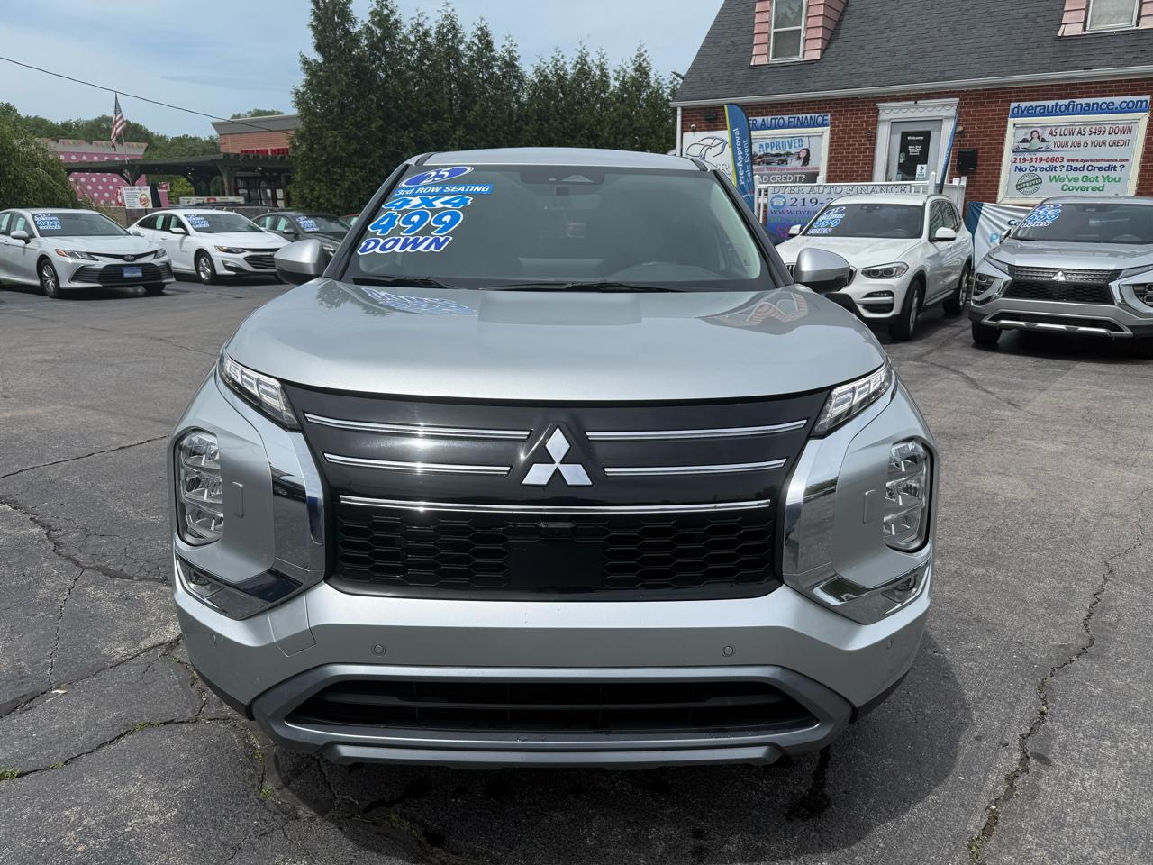 Mitsubishi Outlander SE 4WD 2025