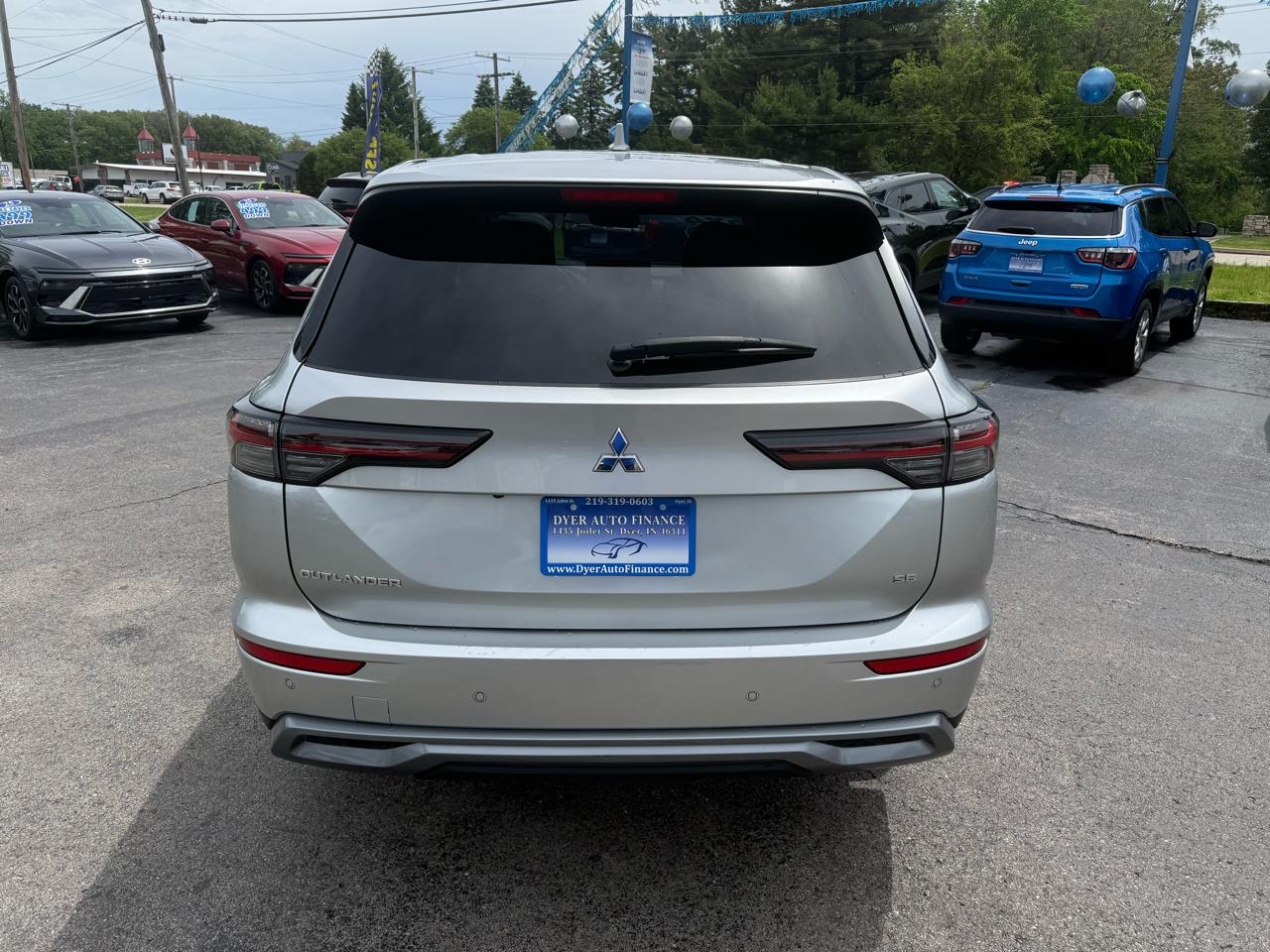 Mitsubishi Outlander SE 4WD 2025