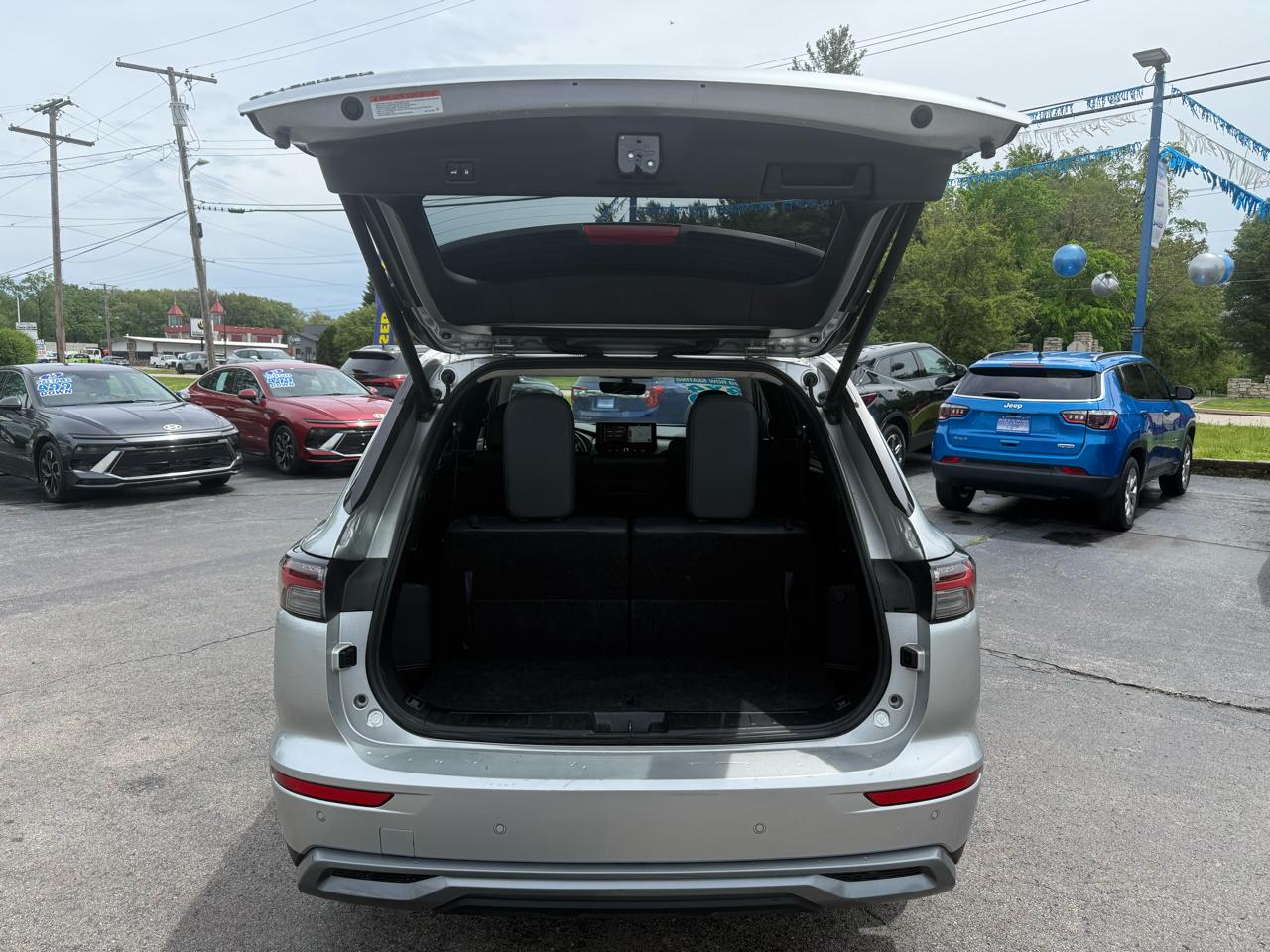Mitsubishi Outlander SE 4WD 2025