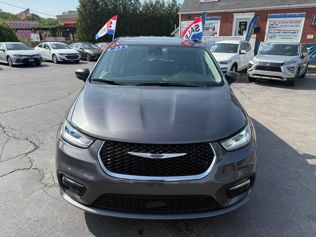 Chrysler Pacifica Touring L 2023
