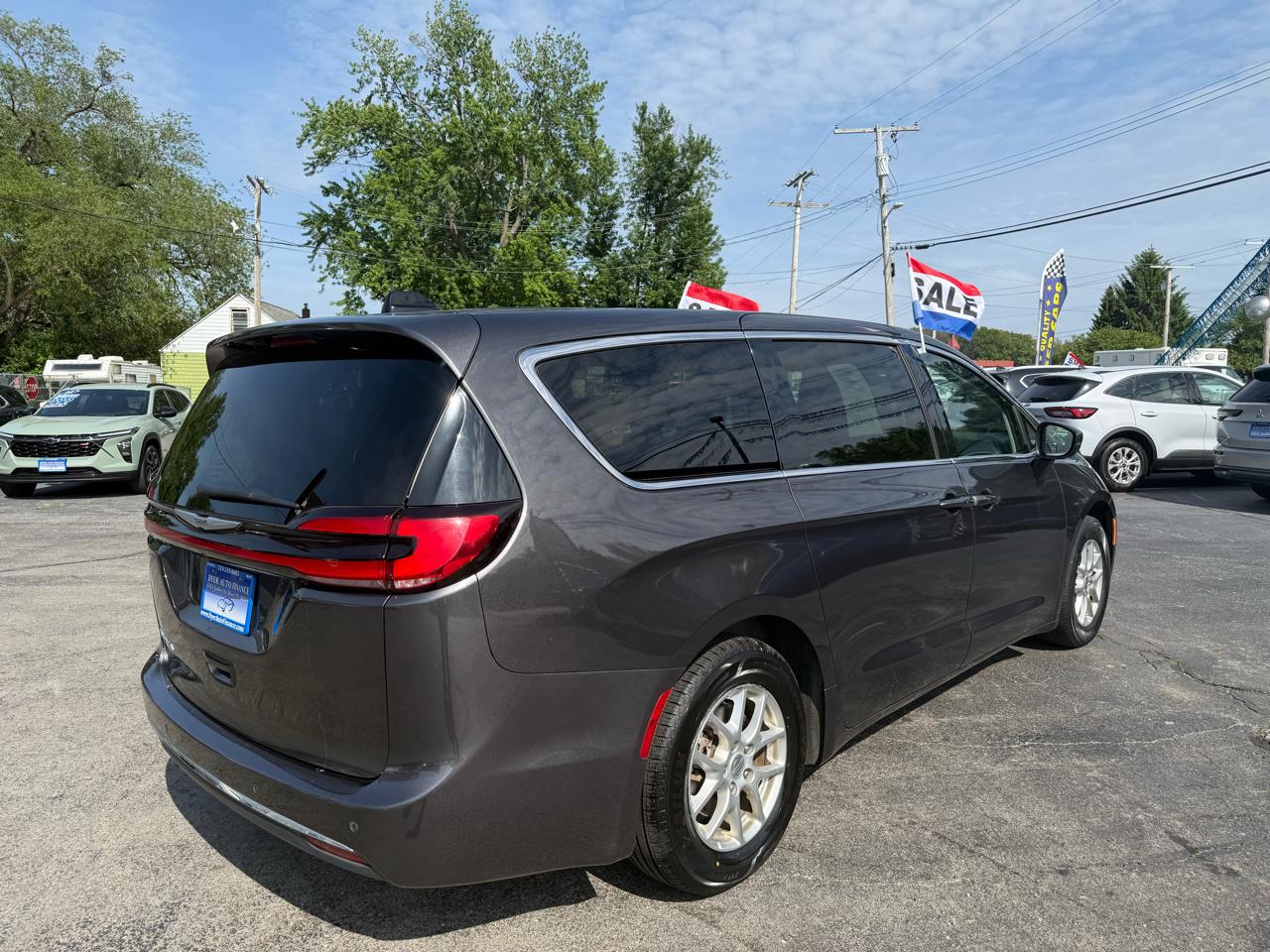 Chrysler Pacifica Touring L 2023