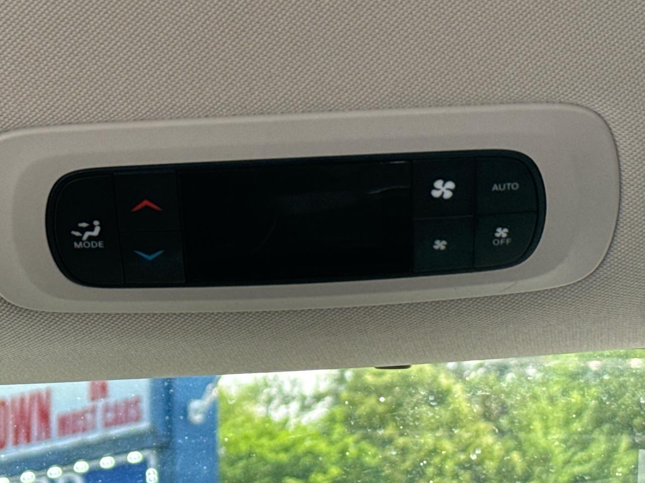 Chrysler Pacifica Touring L 2023