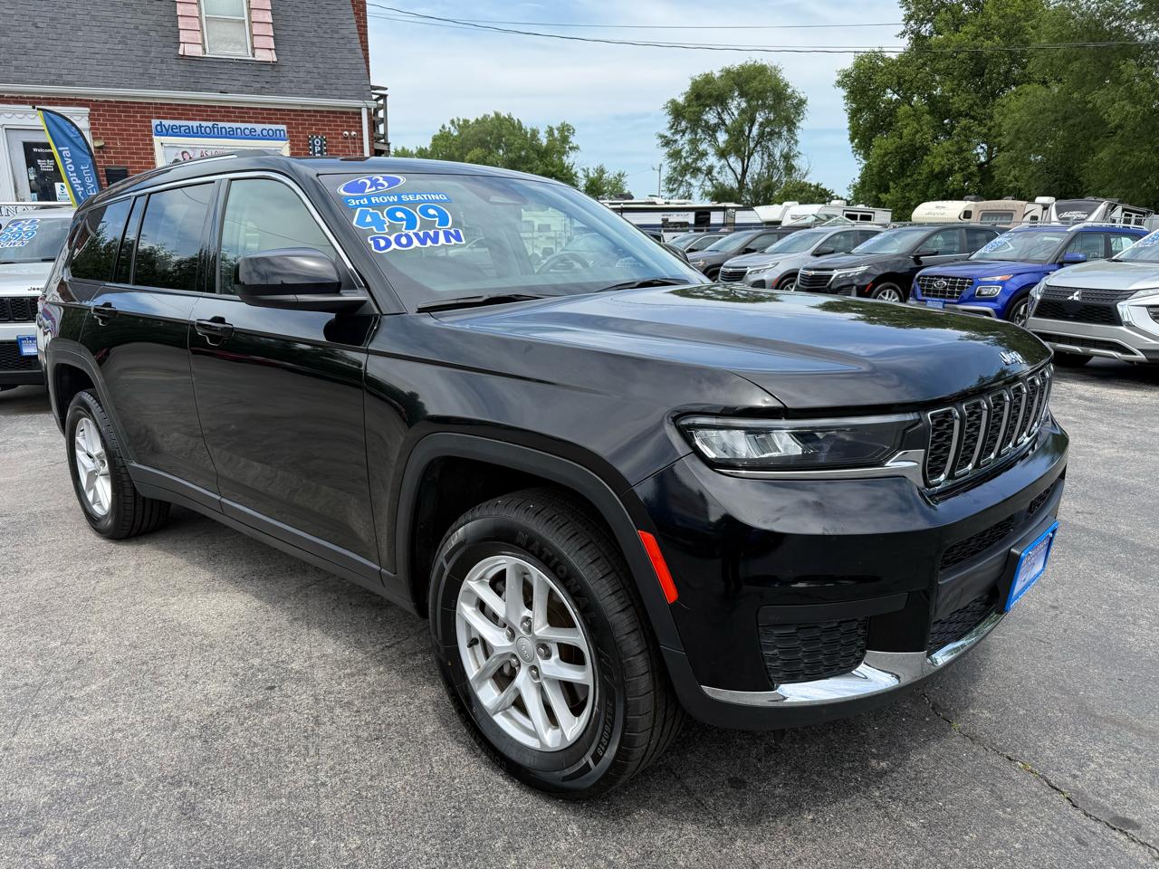 Jeep Grand Cherokee L Laredo 4WD 2023