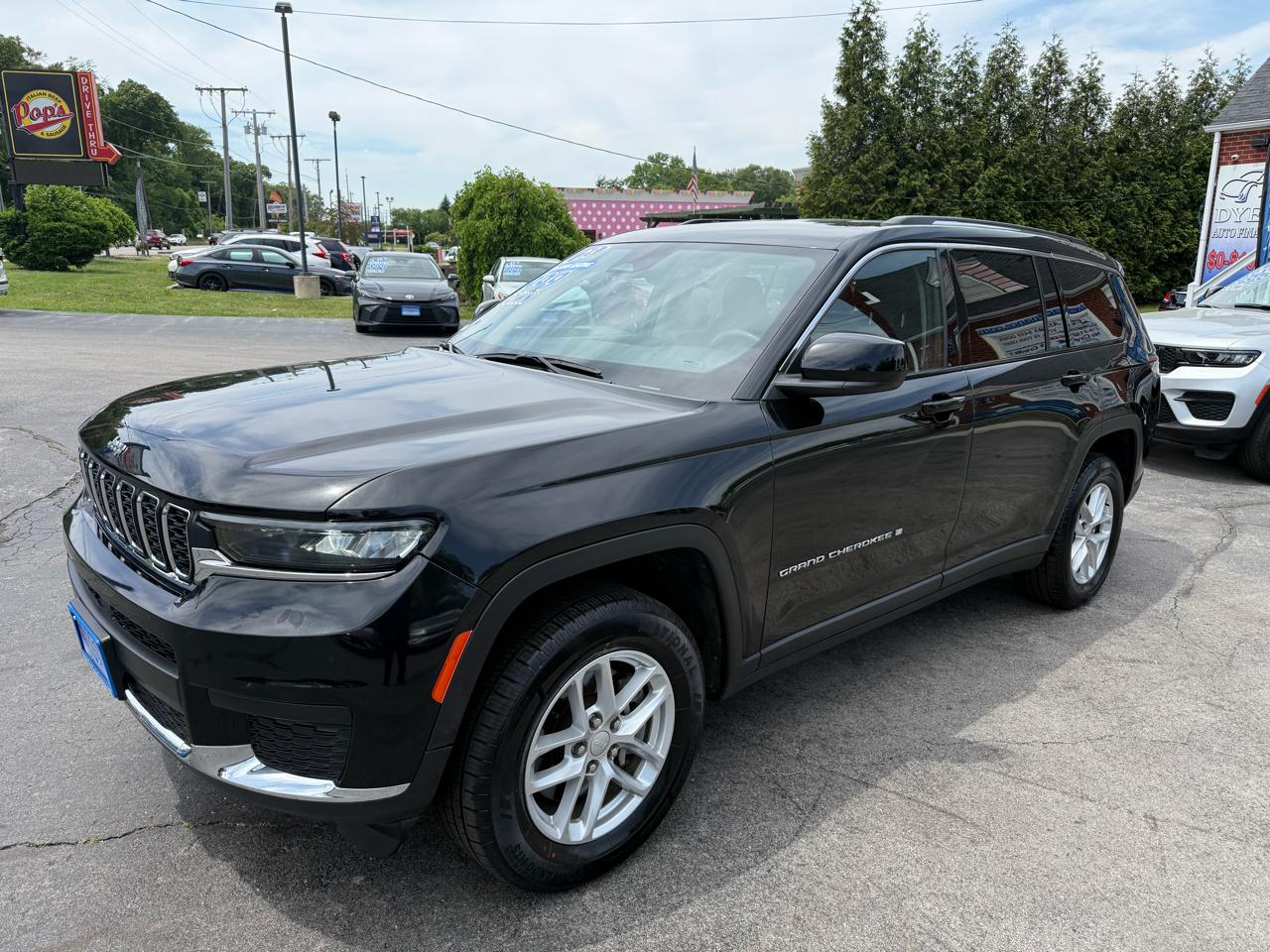Jeep Grand Cherokee L Laredo 4WD 2023